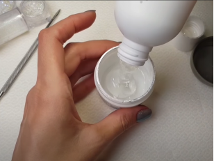 Как сделать глиттер-гель для лица своими руками: подробная инструкция