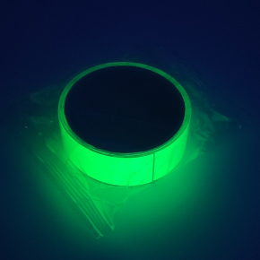 Самоклеюча люмінесцентна стрічка (фосфорна) 3 см *3 м зелене світіння 1 шт. - изображение 3 - интернет-магазин tricolor.com.ua