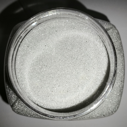 Рефлекторна (світловідбивна) добавка для лаків, фарб, декору, творчості 0,1-0,6 мм Tricolor (Банка) 700 г. - изображение 2 - интернет-магазин tricolor.com.ua