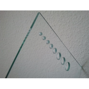 Сверление отверстий диаметром 5,6,8,10,12мм стекла 4 мм
