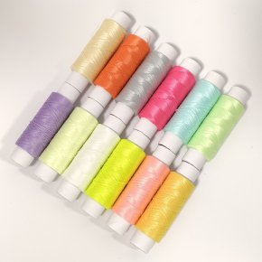 Набір люмінесцентних ниток Tricolor для ручної та машинної вишивки 150 D 12*100 м. - изображение 5 - интернет-магазин tricolor.com.ua