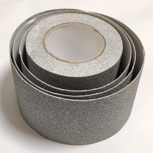 Стрічка антиковзаюча для підлоги Tricolor 73 сіра 100 мм зносостійка (1 м. пог.) - изображение 2 - интернет-магазин tricolor.com.ua