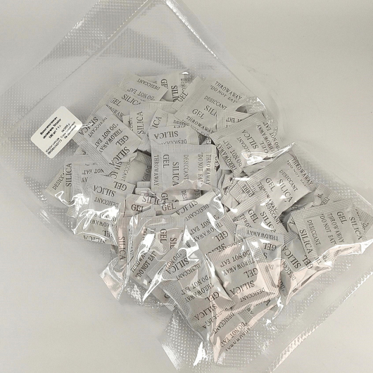 Вологопоглинач силікагель Tricolor фасований 2500 шт. * 1 г. - интернет-магазин tricolor.com.ua