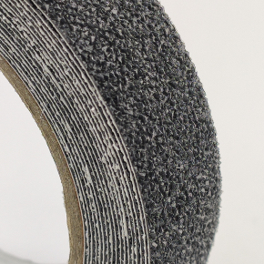 Стрічка антиковзна для підлоги ванної, душової, басейну Tricolor 642 чорна 25 мм зносостійка (1 м. пог.) - изображение 2 - интернет-магазин tricolor.com.ua