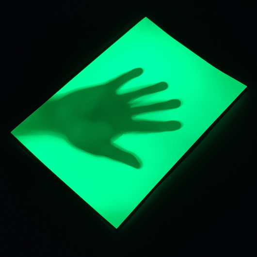 Самоклеюча люмінесцентна (світиться у темряві) плівка Tricolor А3 (420*297 мм) зелене світіння 20 шт. - изображение 4 - интернет-магазин tricolor.com.ua