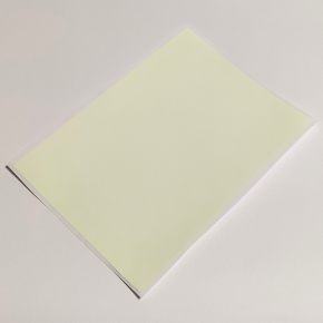 Самоклеюча люмінесцентна (світиться у темряві) плівка Tricolor А4 (210*297 мм) зелене світіння 10 шт. - изображение 2 - интернет-магазин tricolor.com.ua