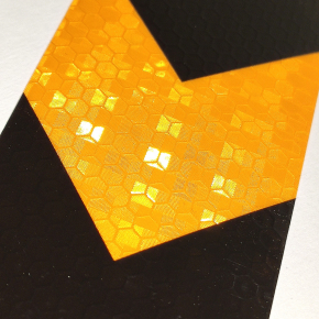 Стрічка світловідбивна Tricolor жовто-чорна стрілка для маркування транспорту (причепів) 50 мм/1 м. - изображение 4 - интернет-магазин tricolor.com.ua