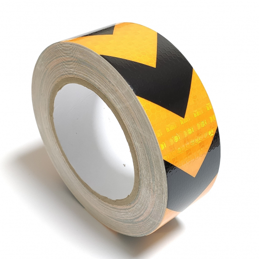 Стрічка світловідбивна жовто-чорна стрілка для маркування транспорту (причепів) Tricolor 50 мм/25 м. - интернет-магазин tricolor.com.ua