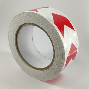 Лента светоотражающая Tricolor Стрелка бело-красная для маркировки транспорта (прицепов) 50 мм/25 м.