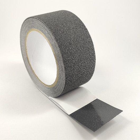 Лента антискользящая для пола ванной, душевой, бассейна Tricolor 637 серая 50 мм износоустойчивая (1 м. пог.) - изображение 4 - интернет-магазин tricolor.com.ua